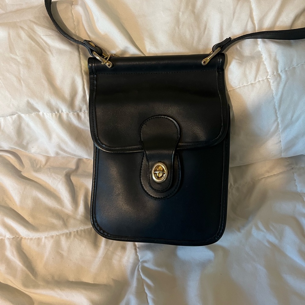 SOLD Coach Murphy twist lock